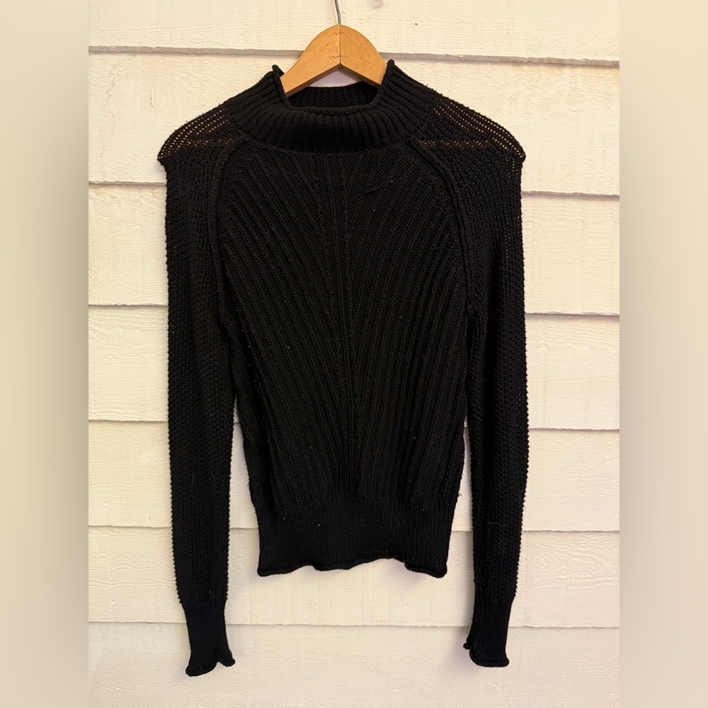 Jessica Simpson sweater.